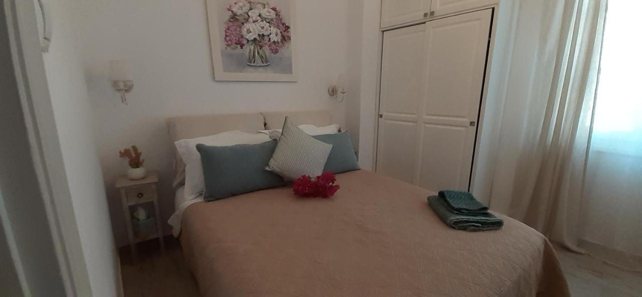 Hydra Apartment Bagian luar foto