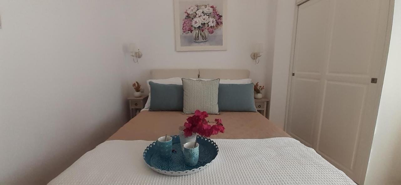 Hydra Apartment Bagian luar foto